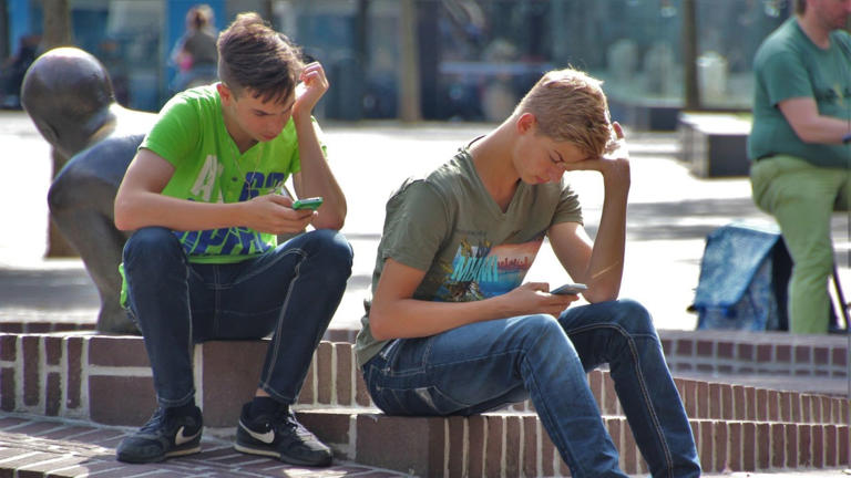 The rise of dark patterns in mobile games: How you're being manipulated ...