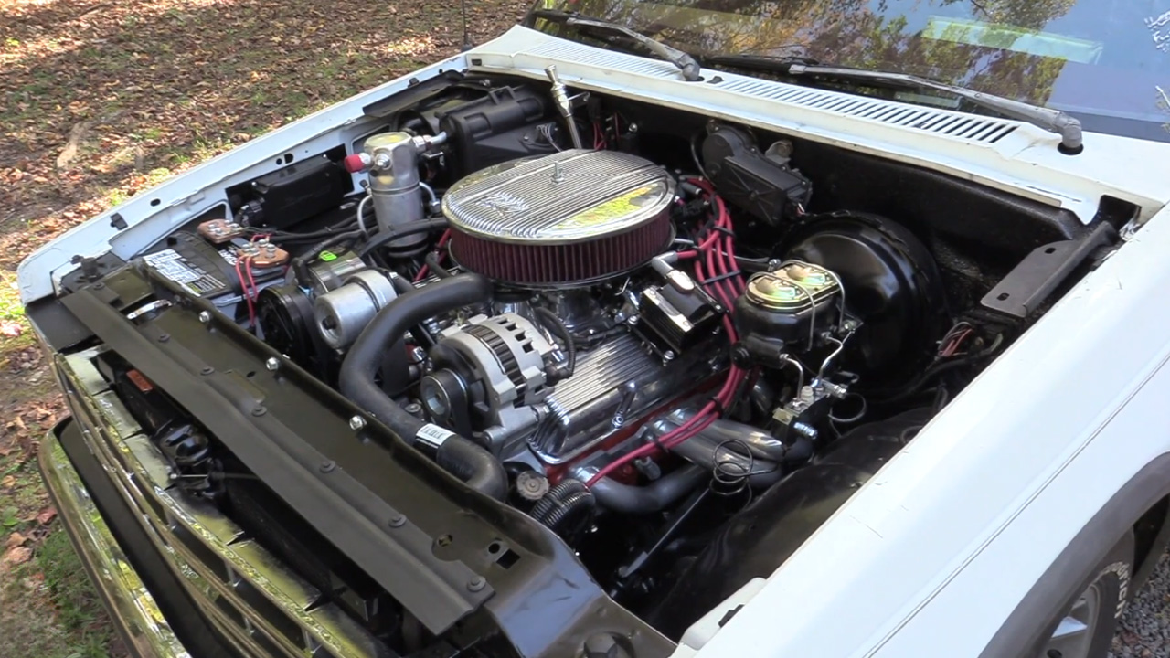 Testing a custom V8 engine swap in Chevrolet S10