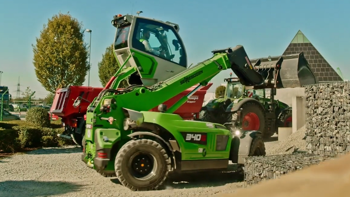 Compact telehandler shows incredible material handling precision