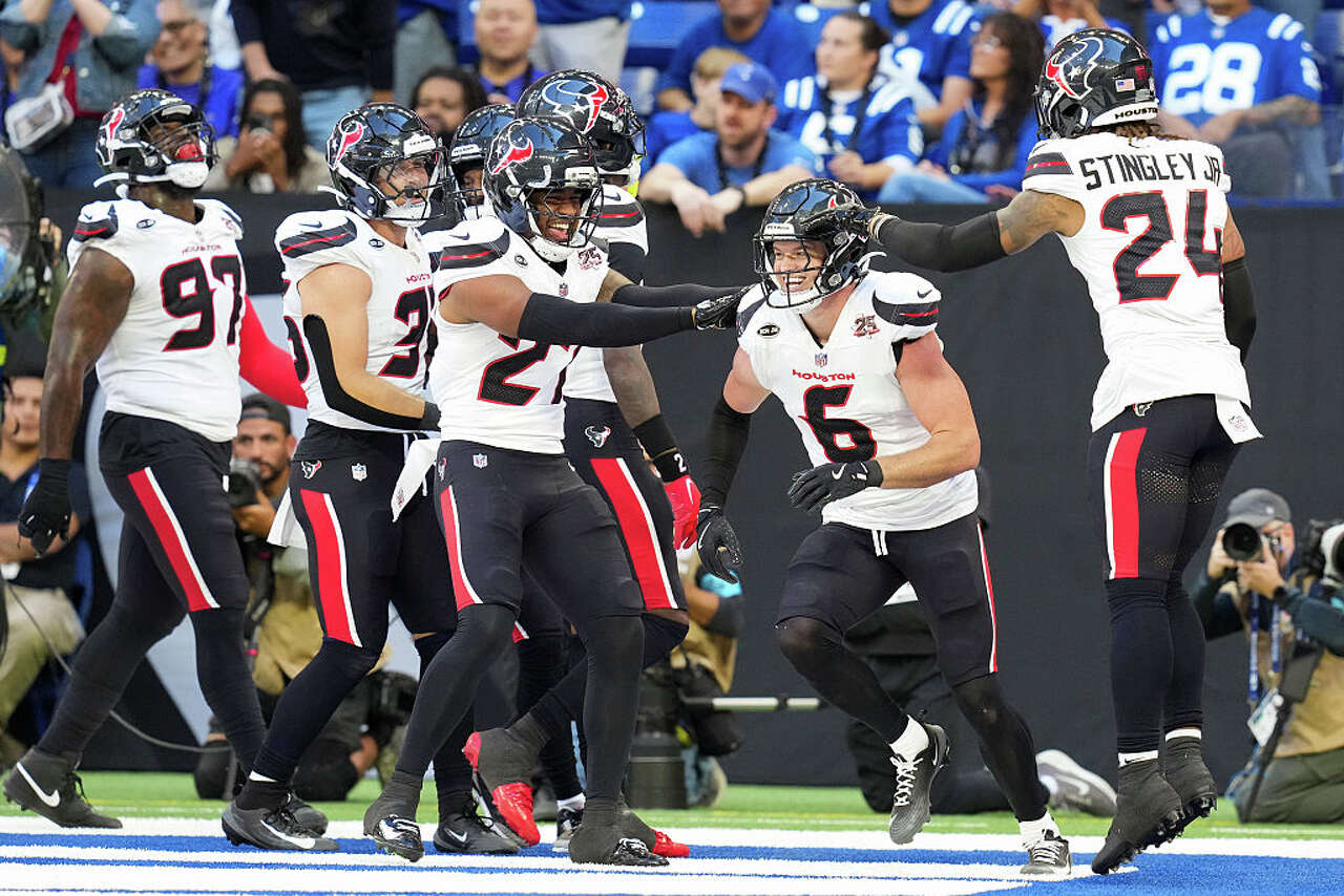 How to watch the NFL Texans vs Cowboys game without cable today