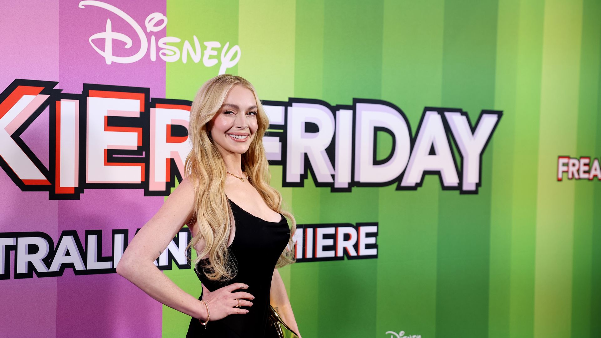 Lindsay Lohan recreates iconic 'Mean Girls' scene to celebrate Oct. 3