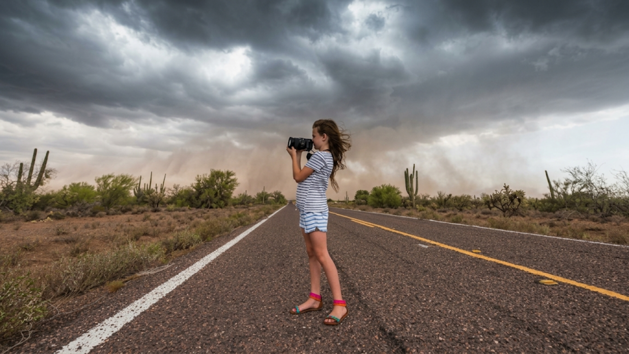 Storm chaser’s daughter captures a haboob