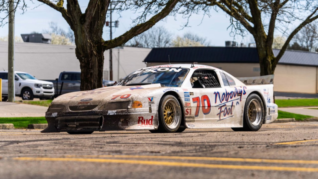 Paul Newman’s 1995 Roush Mustang Cobra race car sold for $935,000 at ...