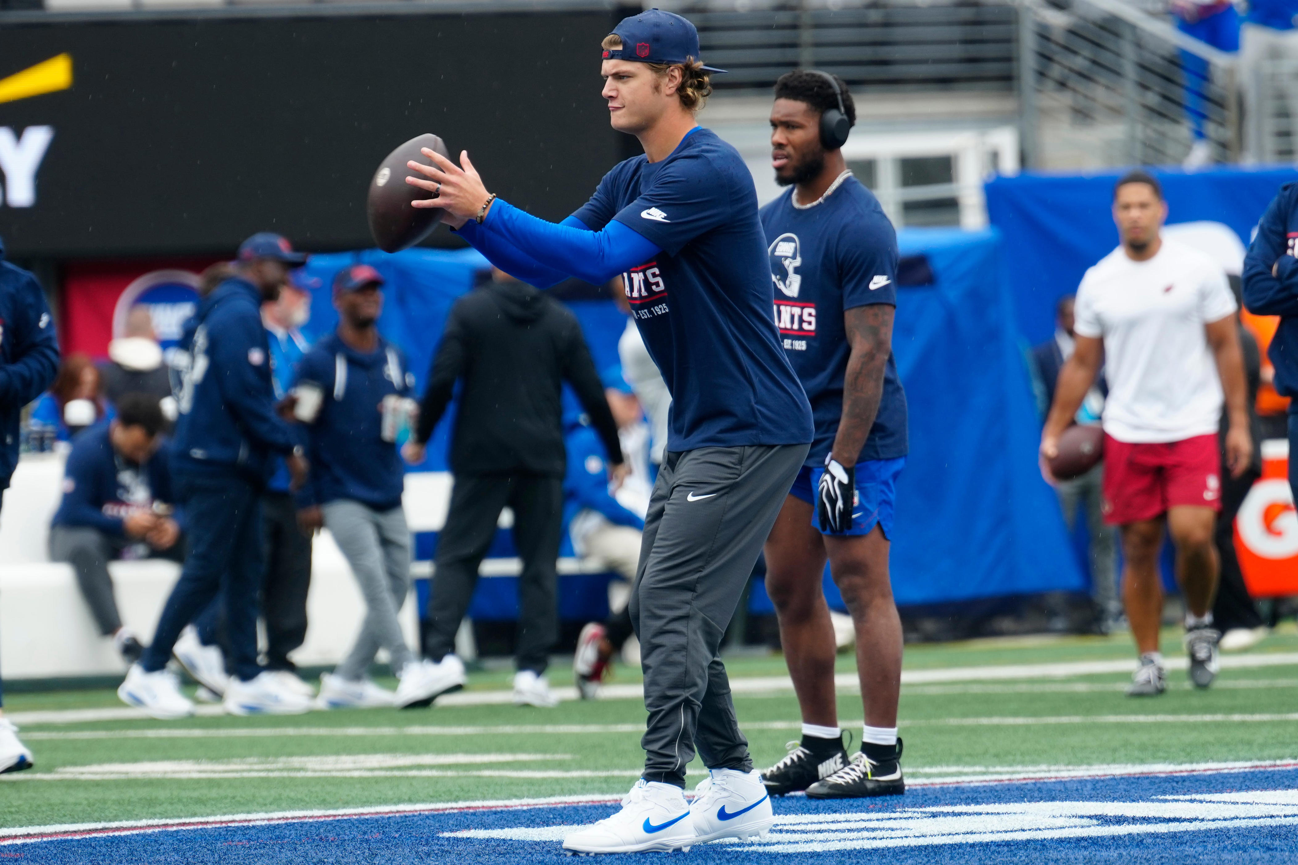 Will JJ McCarthy play for Giants today? Newest QB is active vs Cardinals