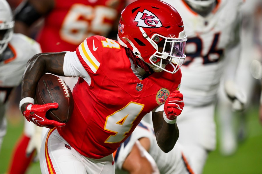 Chiefs WR Rashee Rice leaves game vs. Raiders with hamstring injury