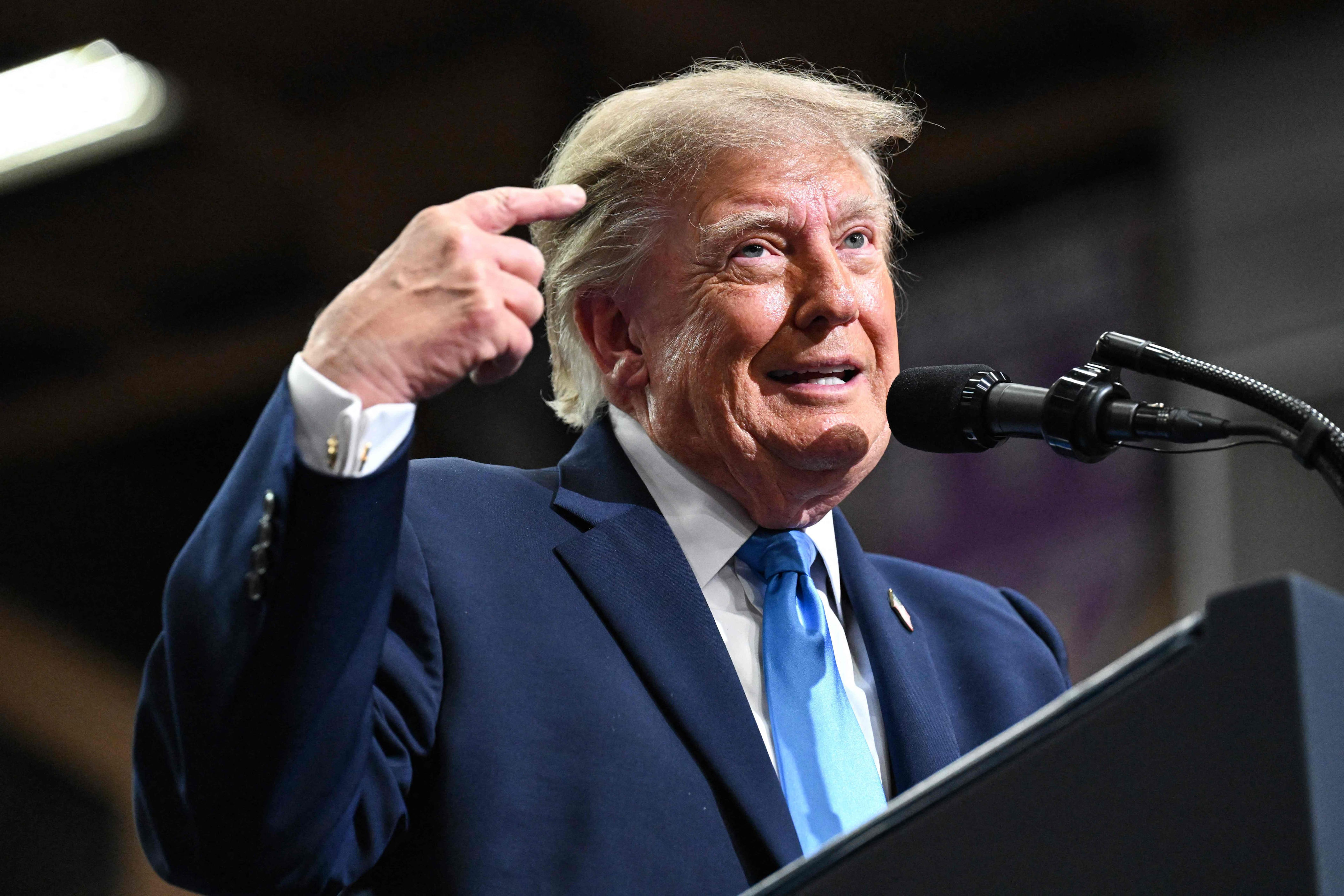 President Donald Trump criticizes Fox News over rally coverage
