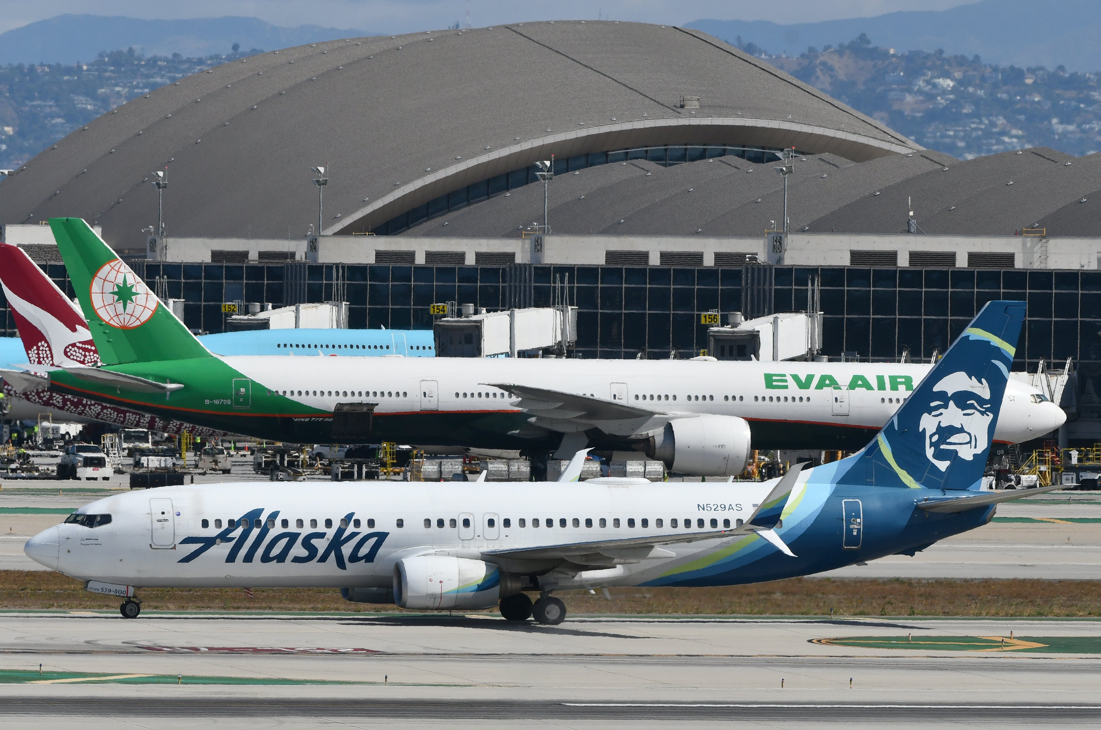 Alaska revises partner designations, adds Breeze Airways