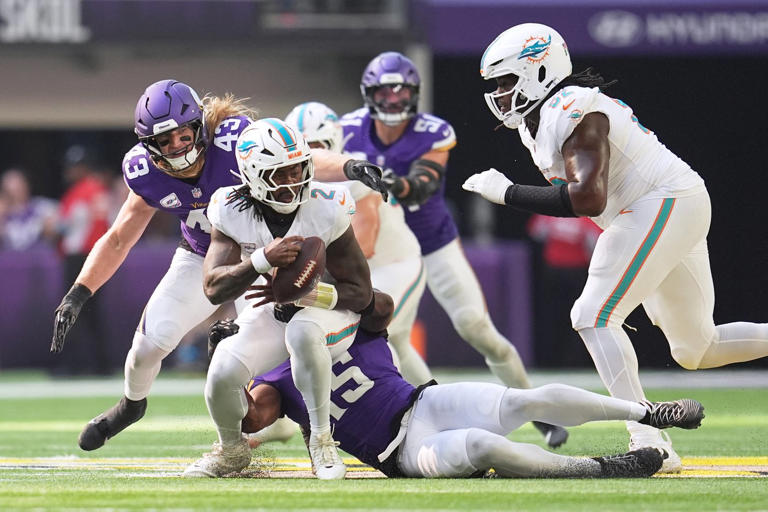 Unbeaten, defense-led Vikings head south to face the struggling Saints ...