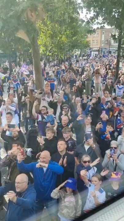 Fans line route for Wakefield Trinity open top bus parade