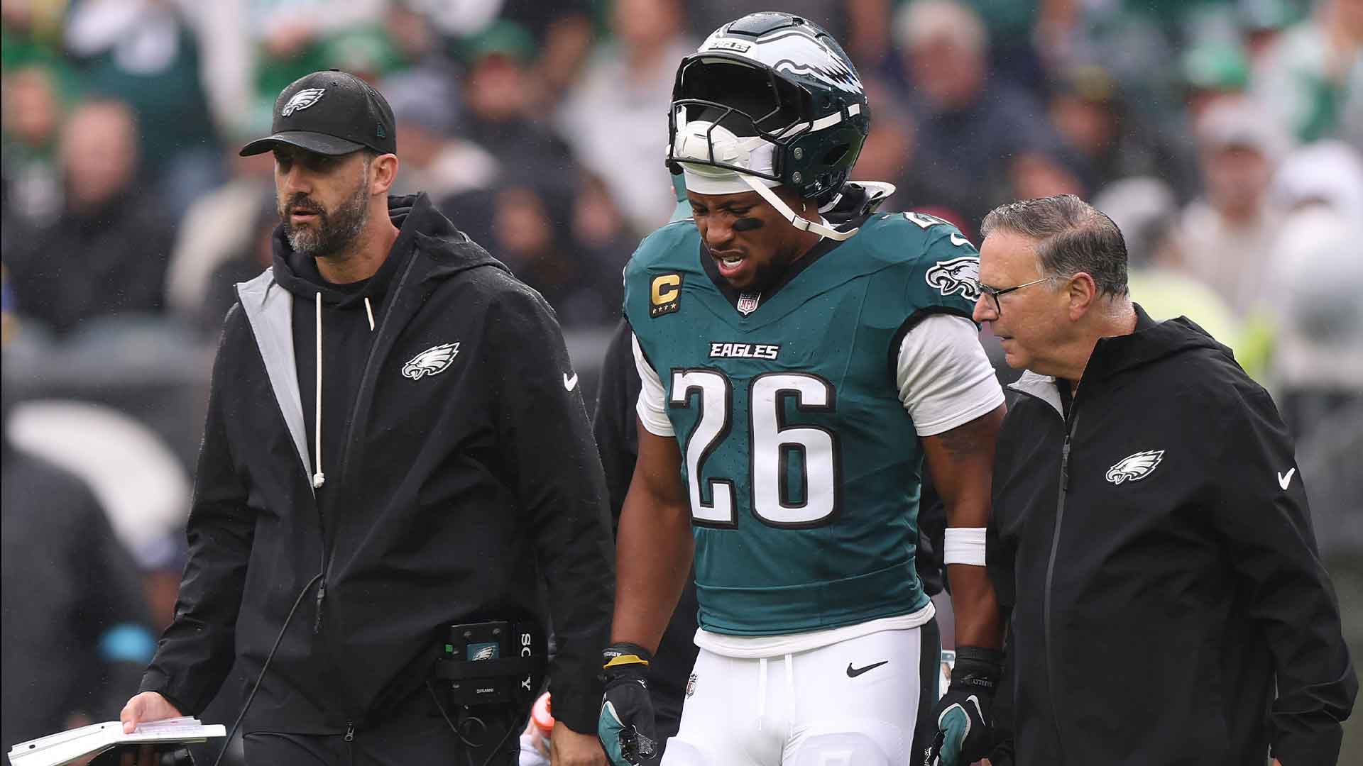 Eagles RB Saquon Barkley exits game with hamstring injury against Rams