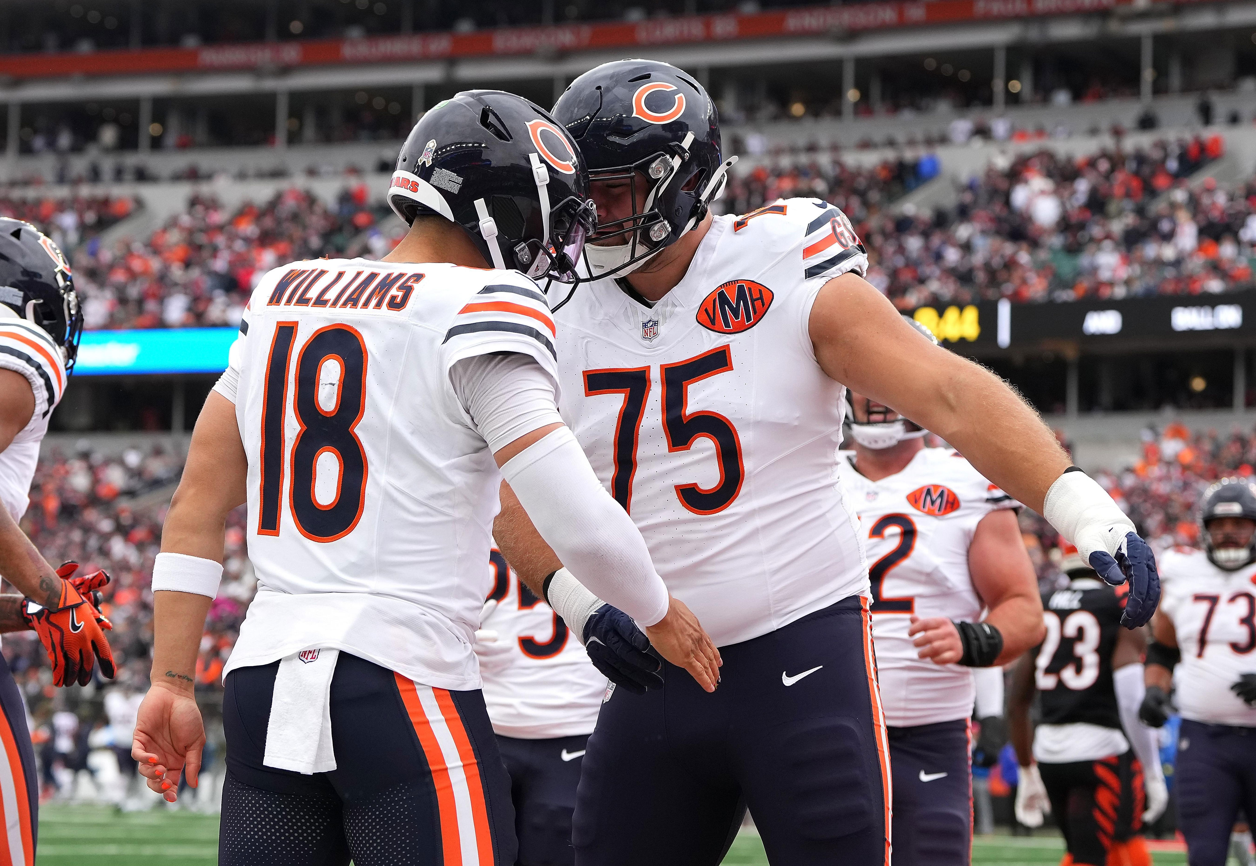 Bears-Jets inactives: Cam Lewis, Ozzy Trapilo among those not dressed ...