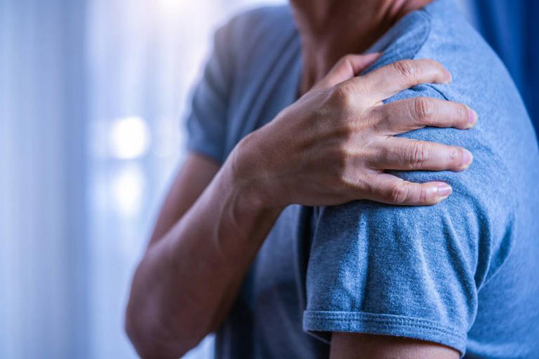 Right shoulder pain could be a symptom of 'silent killer' cancer