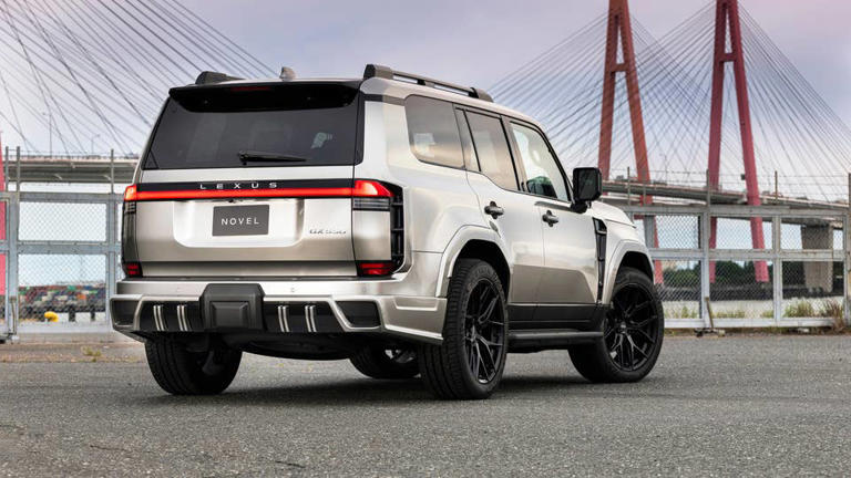 This Lexus GX550 body kit comes from a Nürburgring racing team