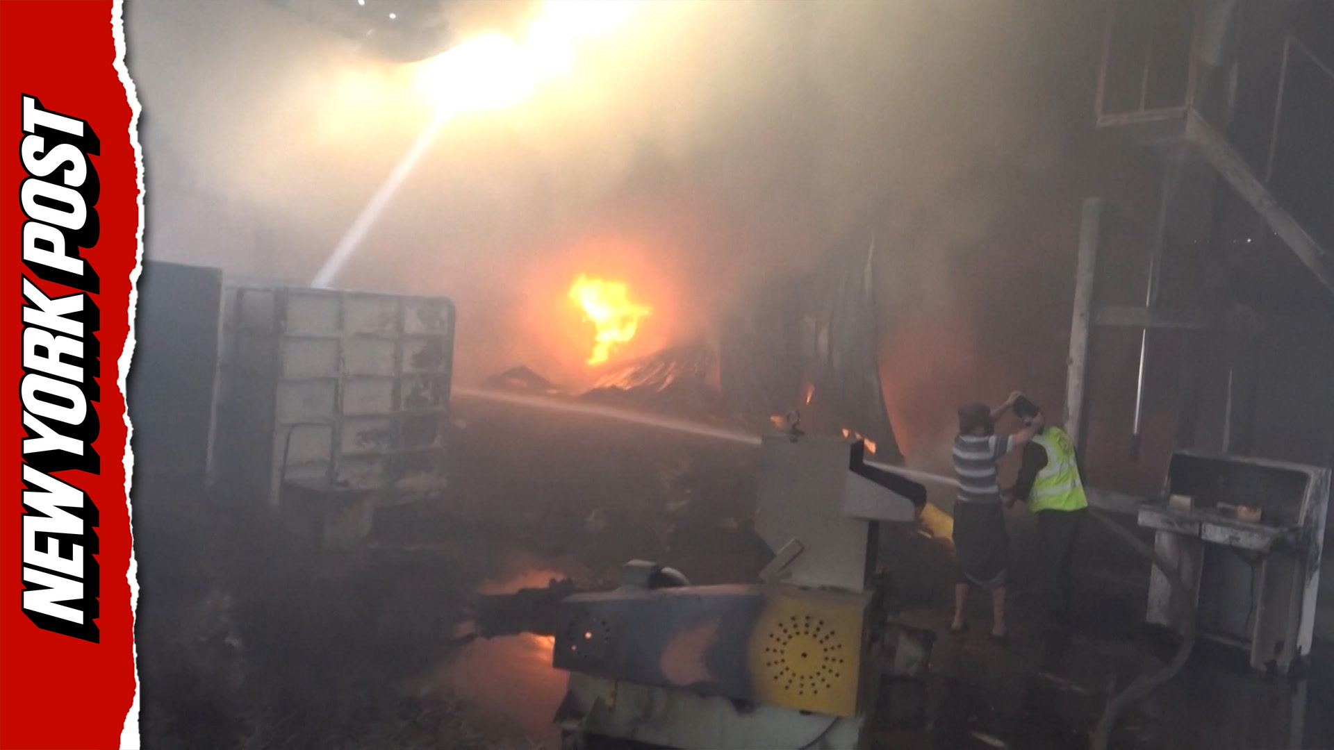 Chaos erupts in Yemen as Saudi-led airstrikes hit sponge factory