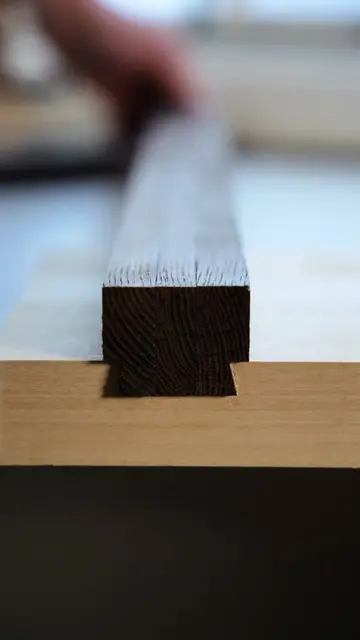 Smart sliding dovetail trick on the router table