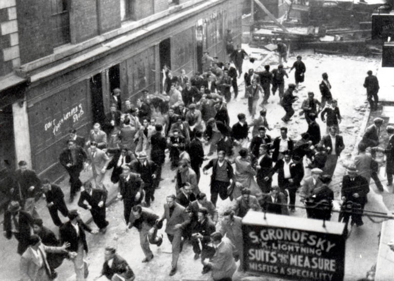 ‘Stop the far right’, say marchers on anniversary of Battle of Cable Street