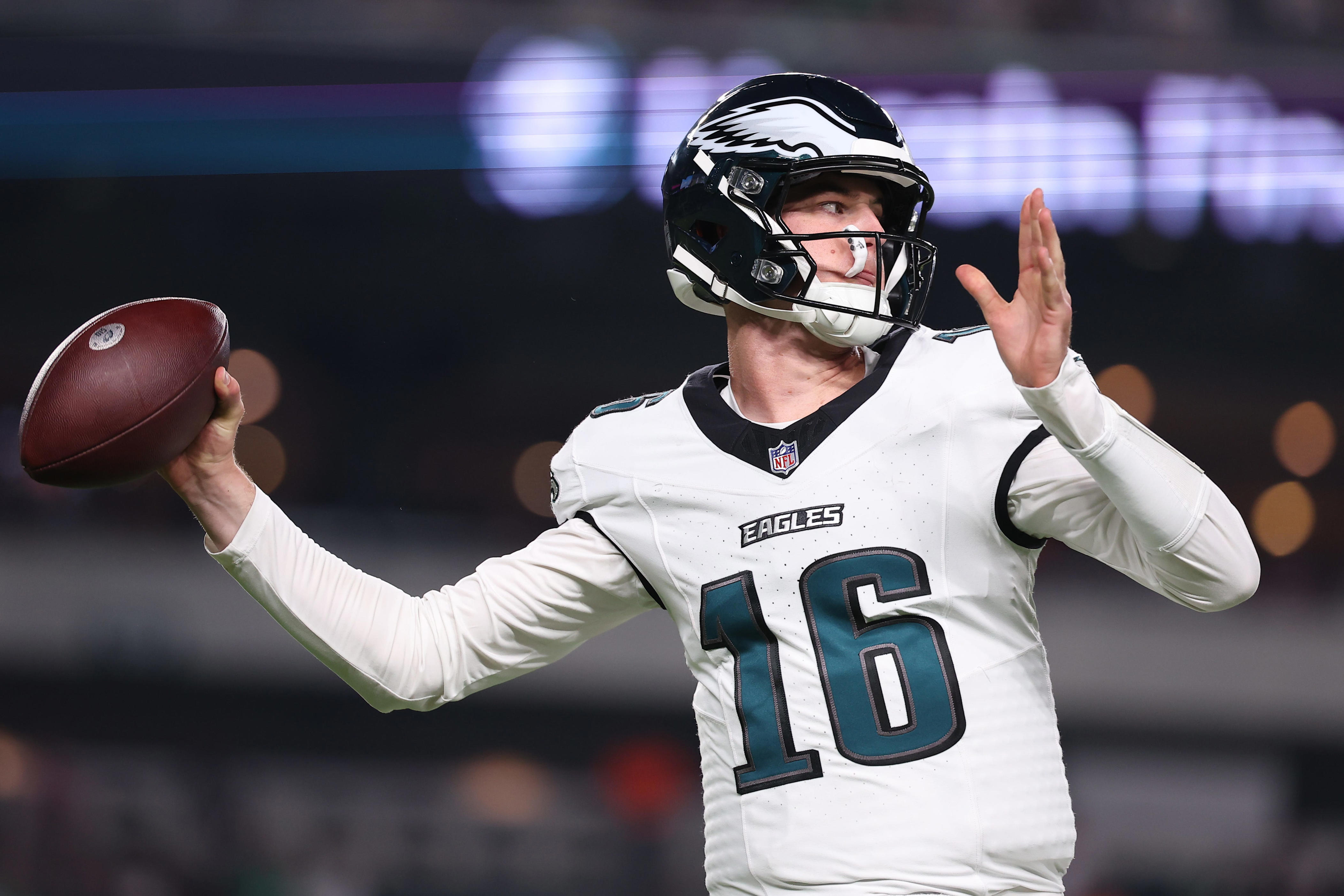 Tanner McKee to start at QB for the Eagles