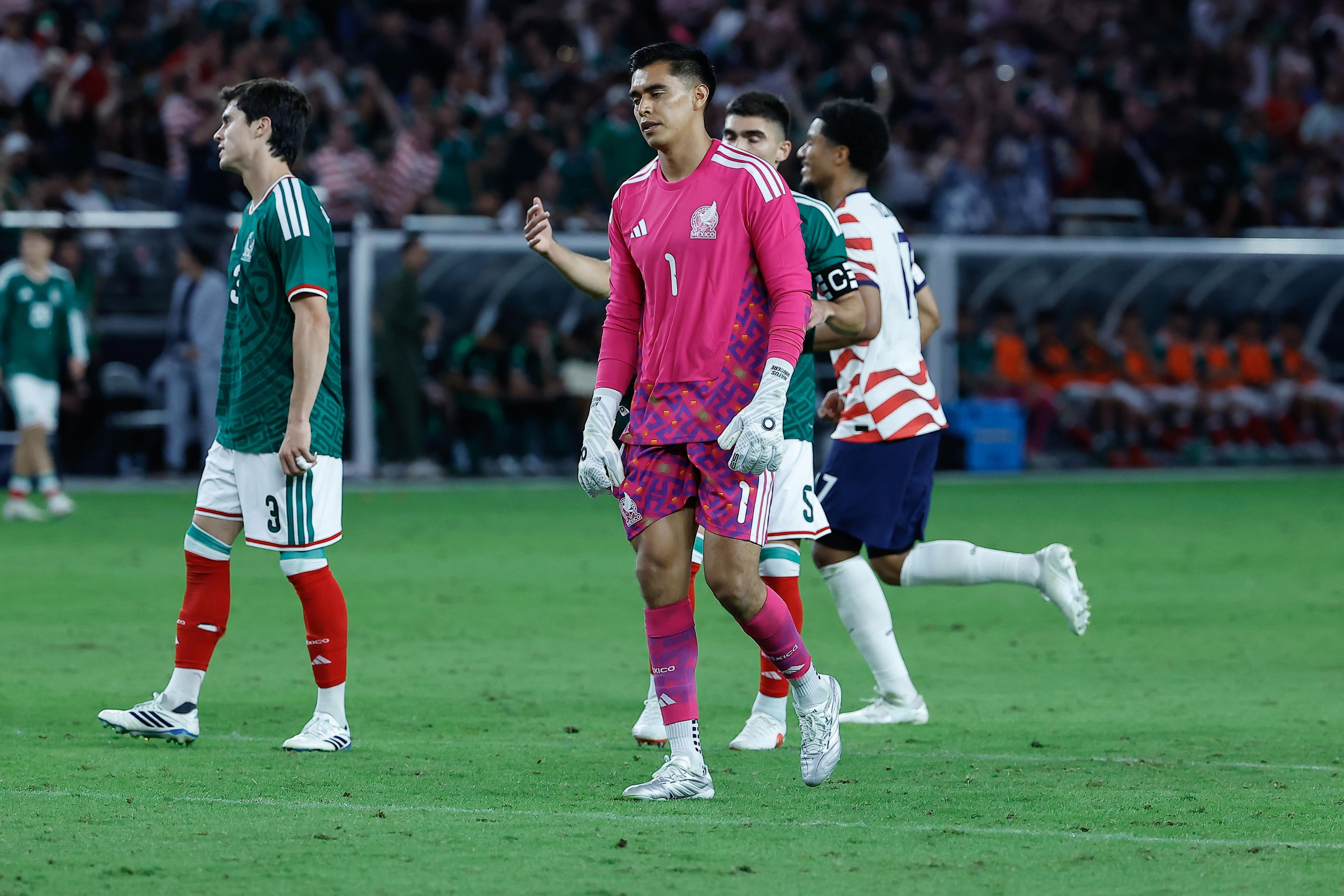 Three errors, three goals conceded by Mexico to give the US the win