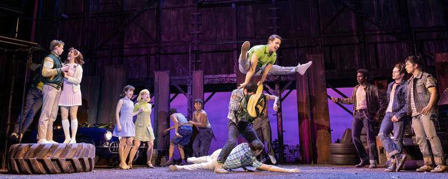 ‘The Outsiders’ at the Hollywood Pantages brings greasers and socs to ...