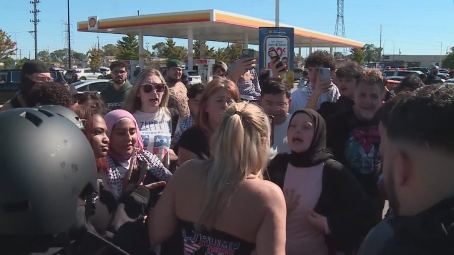 Clashes erupt outside Palestine Fest in Illinois