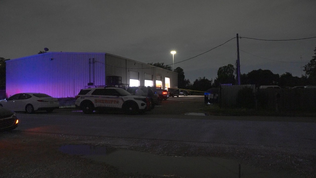 Man dies after fight with possible cousin at auto body shop