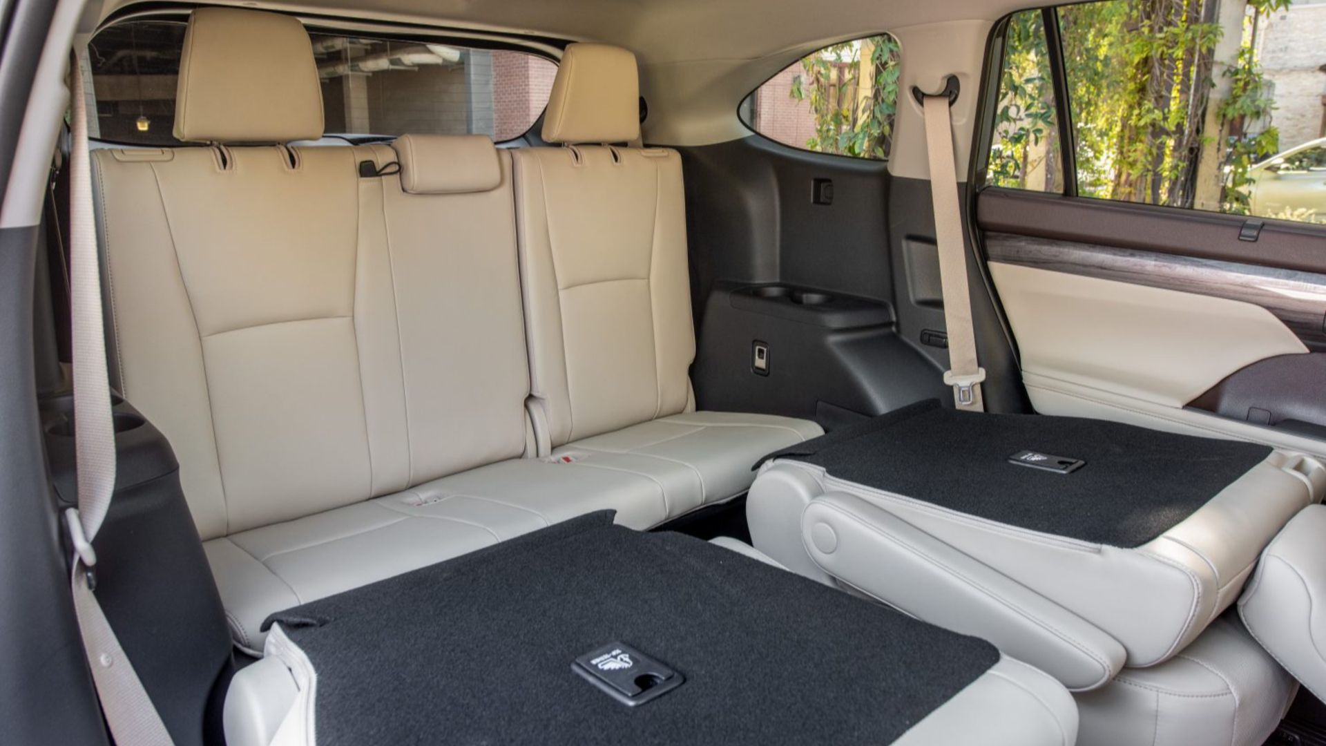 Here's how you can get a 3-row SUV for under $30k in 2026