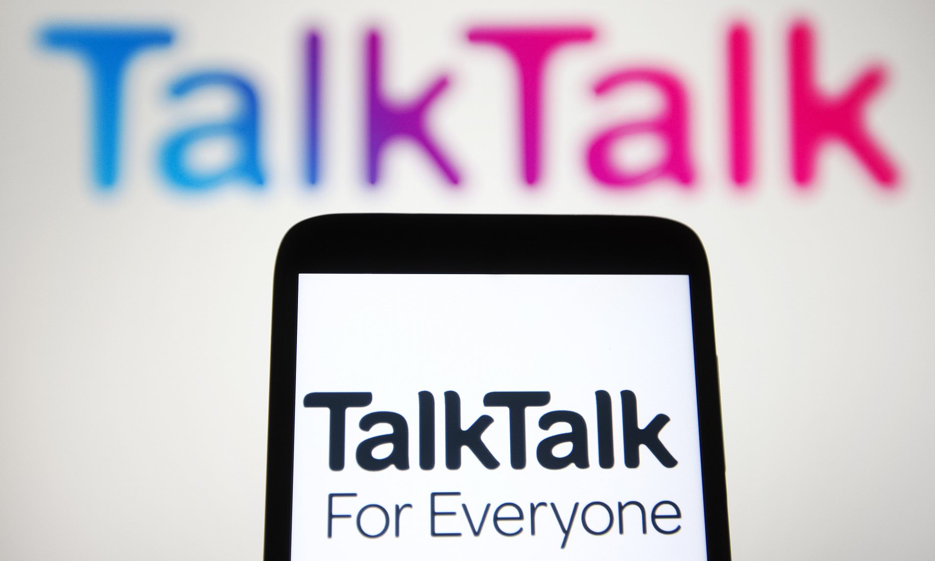 BT swoops for TalkTalk in rescue deal after fears collapse could pose ...
