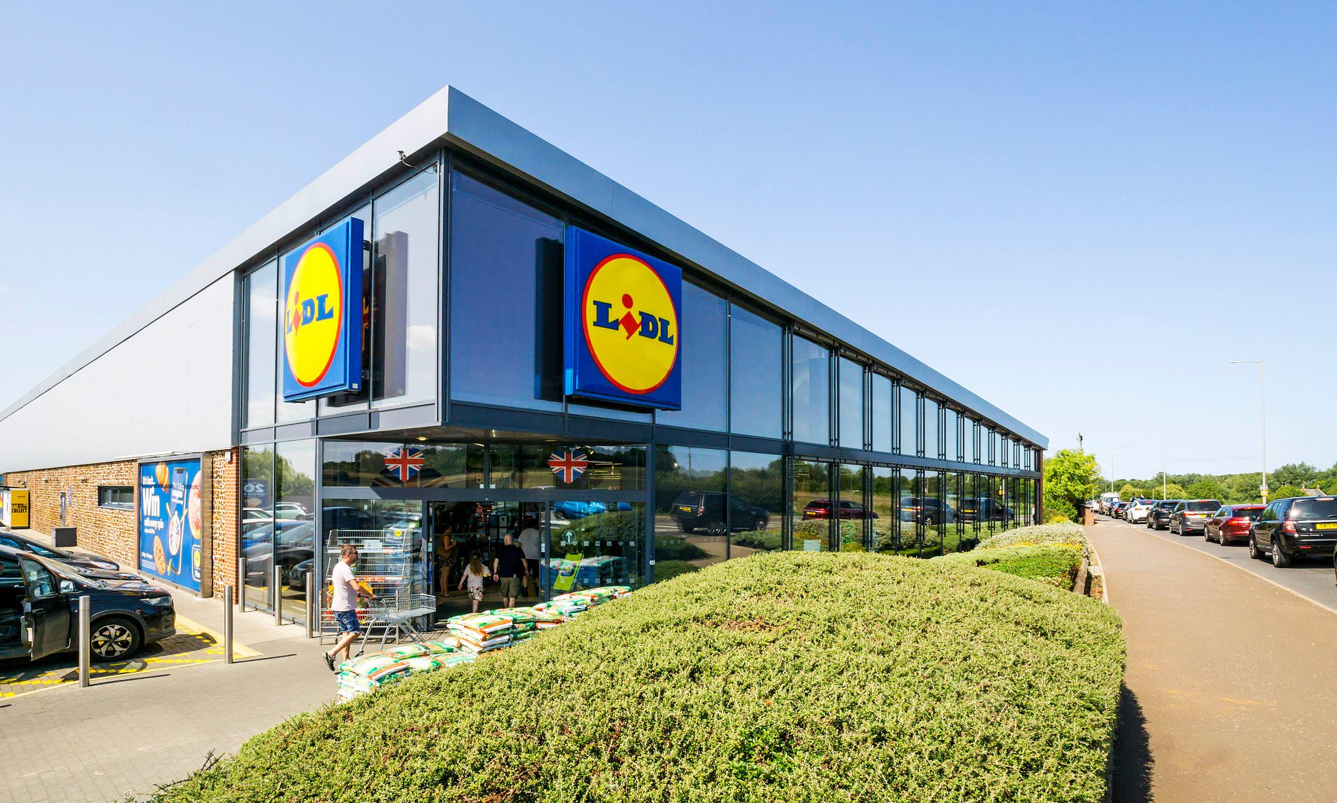 Lidl to open 50 new stores this year as discounter ramps up pressure on ...