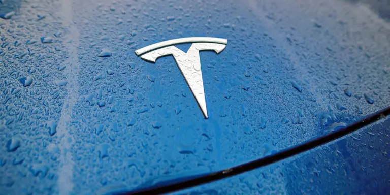 Tesla updates US Model 3 with more range and power—but still no V2L