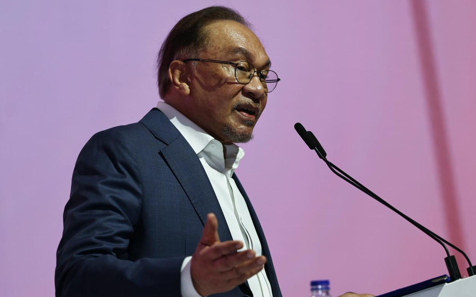 Many problems due to a lack of accountability, says Anwar