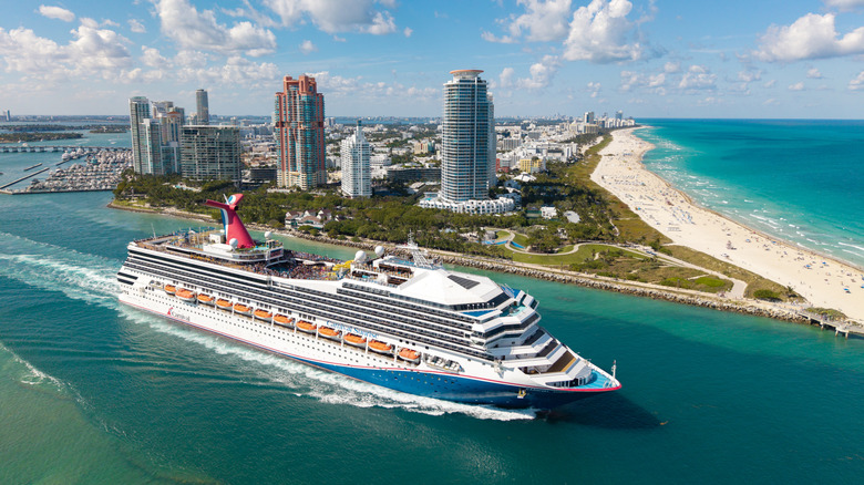 5 Carnival cruise rules passengers break within the first 10 minutes