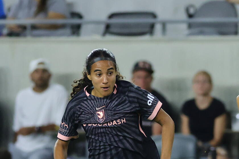 Taylor Suarez scores for Angel City in draw with Gotham FC