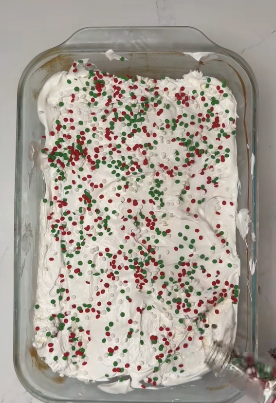 Moist poke cake recipe with delicious flavor