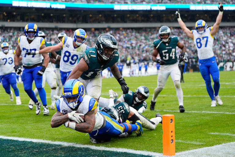 Rams rally behind Stafford, Williams from 10 points down in 4th quarter ...