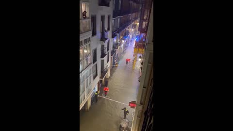 Spain: Heavy rainfall causes flooding across Biscay