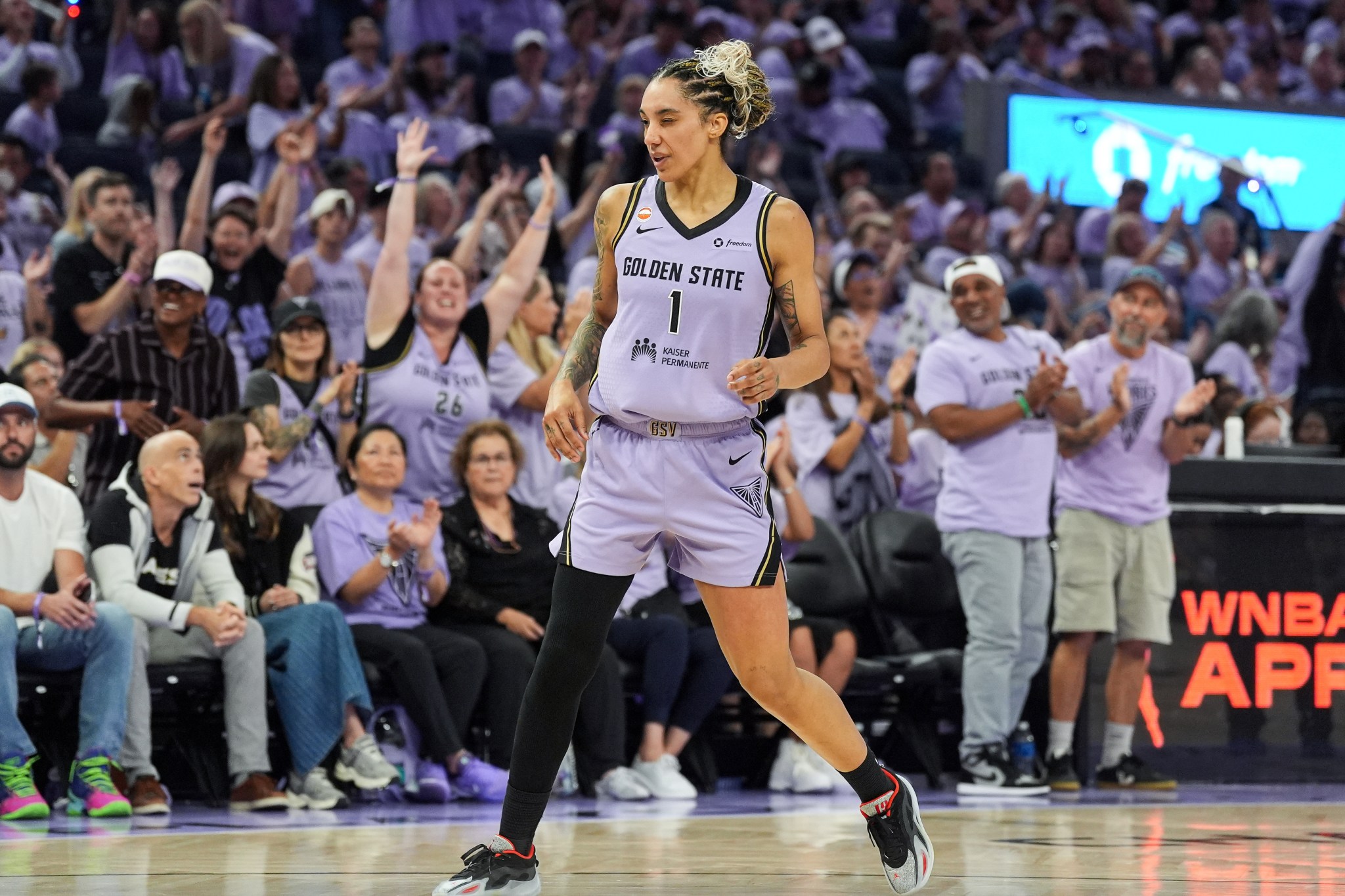 Gabby Williams records historic performance as Valkyries win Game 1