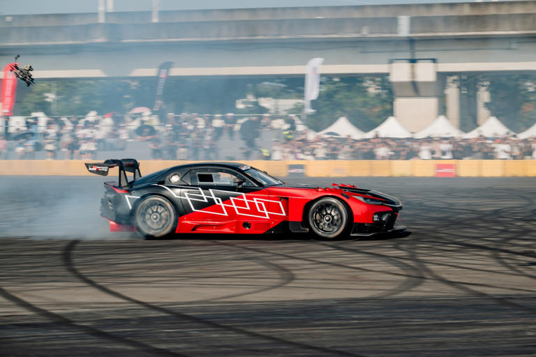 GR嘉年華熱血封街圓滿落幕! 豐田章男會長MORIZO驚喜現身，攜手ROOKIE Racing車手與GR GT&GR GT3引爆全場