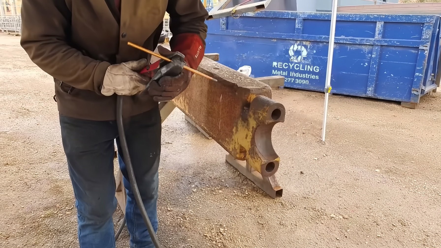 Gouging and welding a D8 dozer push arm