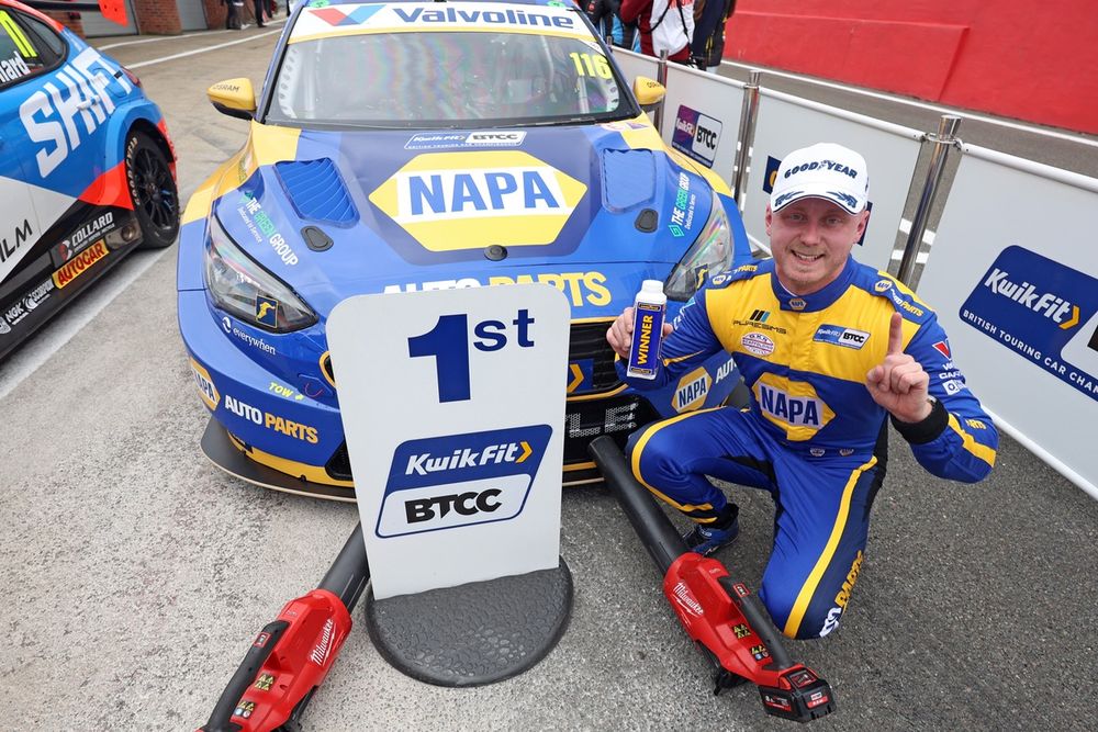 Sutton extends BTCC deal for five more years