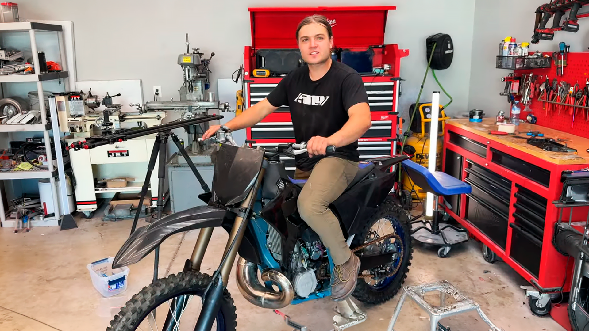 I build a dirt bike in 24 hours!