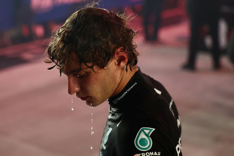 Motor racing - Antonelli dares to dream as historic F1 title zooms in to view