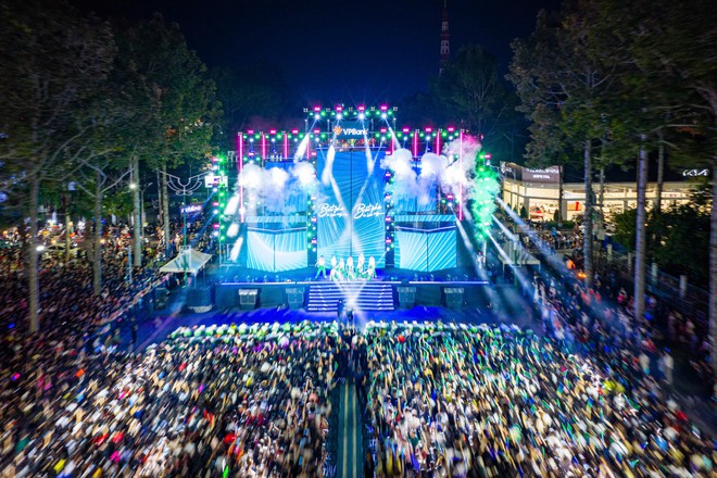 VPBank Music Night tiếp lửa cho hơn 15.500 runner trước giờ xuất phát