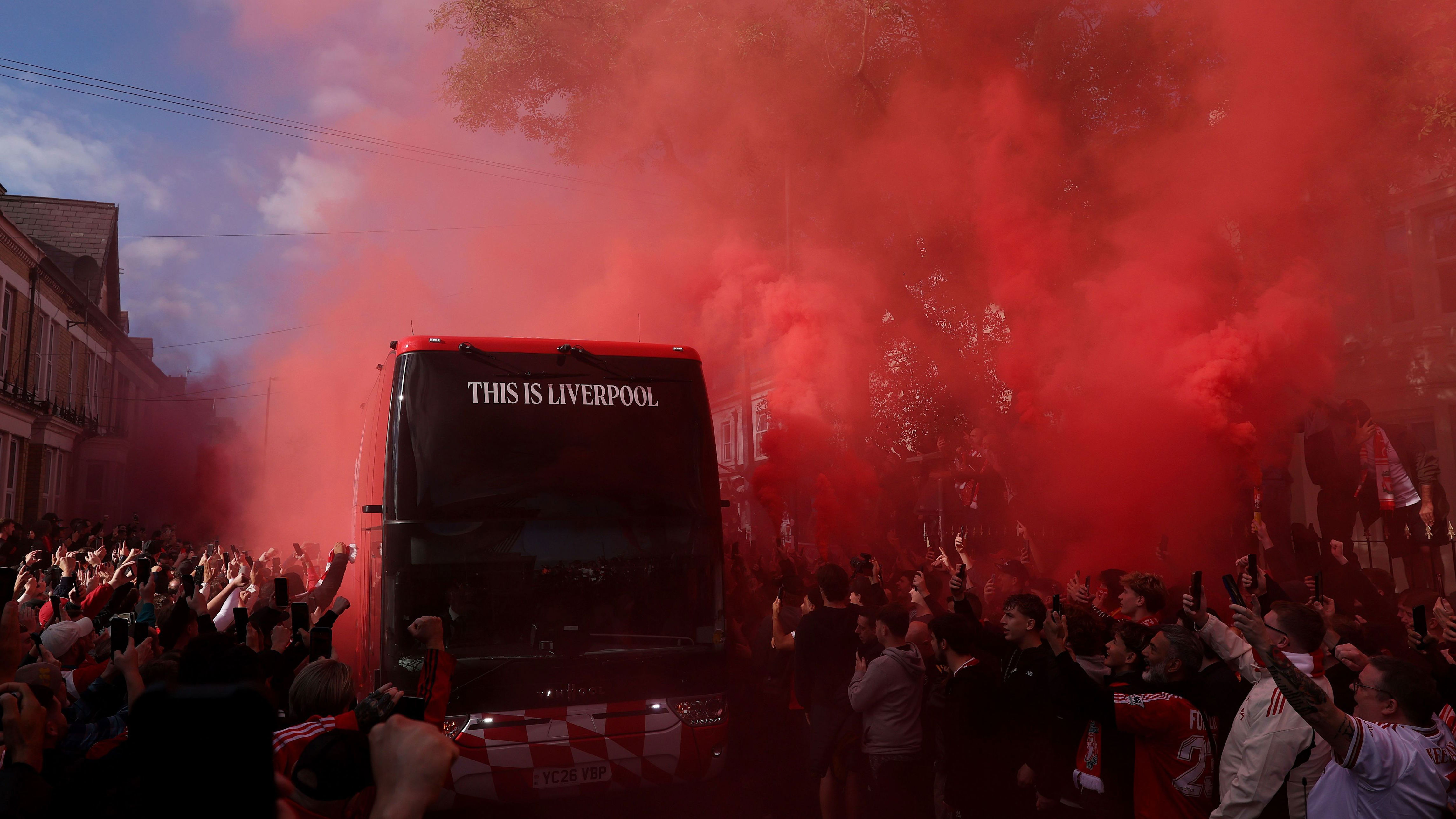 Il Manchester City usa autobus esca per evitare l’accoglienza ostile ...