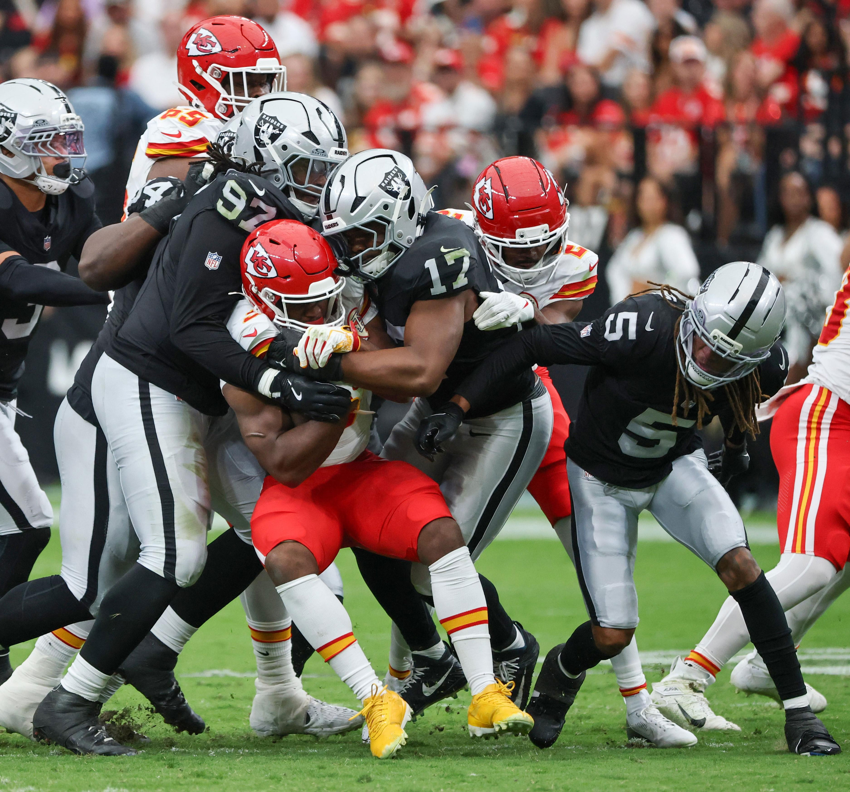 Examining the Chiefs' short-yardage offense through four weeks