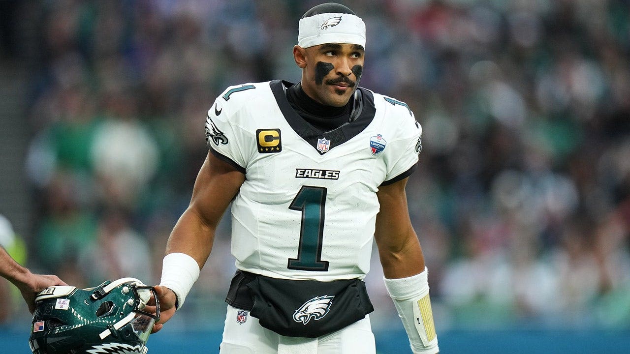 Jaguars kicker sticks it to Eagles fans after nailing game-winning 57 ...