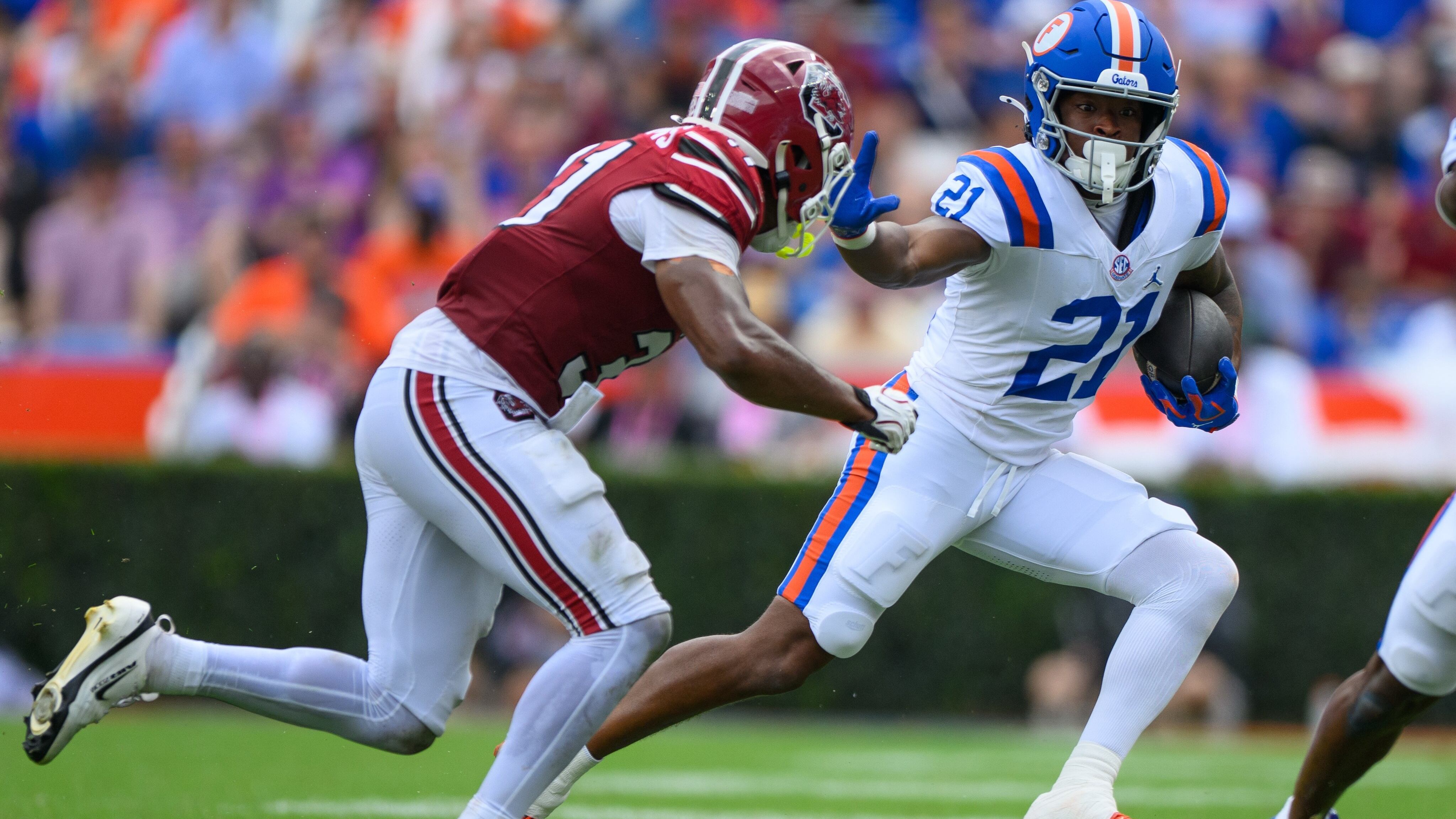Florida drops out of the Associated Press Top 25, Georgia now No. 1