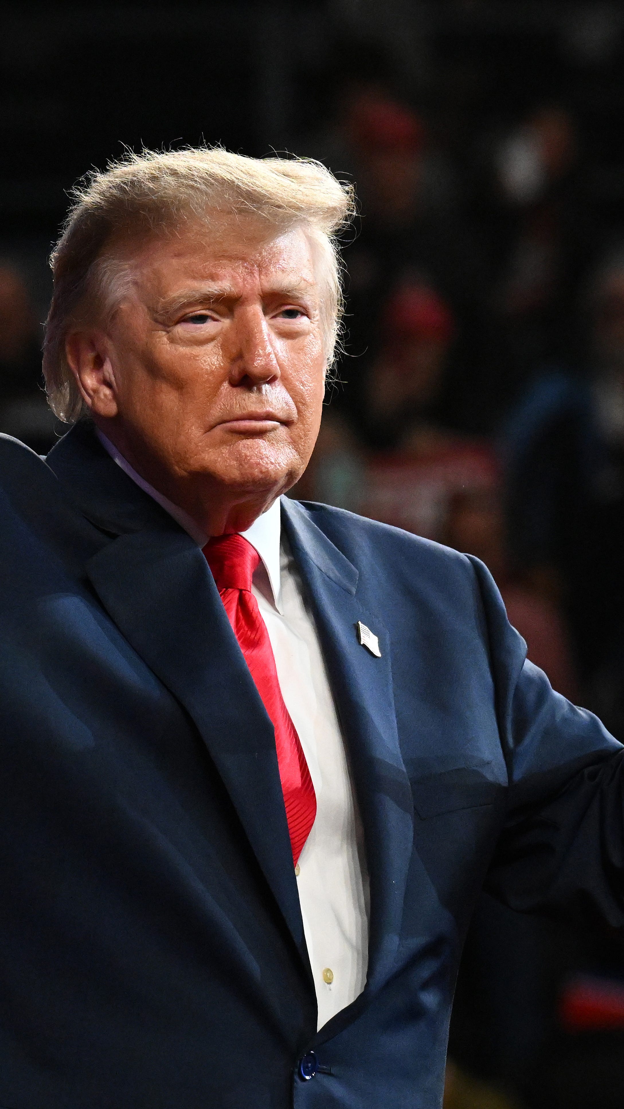 Trump says he 'could say the stupidest things and you'd clap' to rally ...