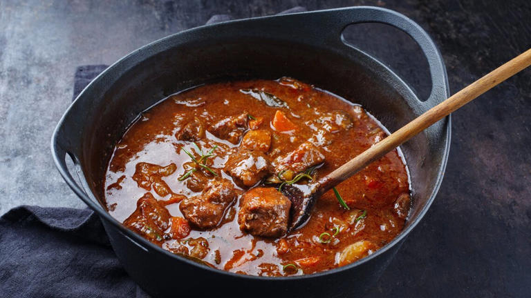 Ungarisches Gulasch wie von Oma: Göttlicher Eintopf