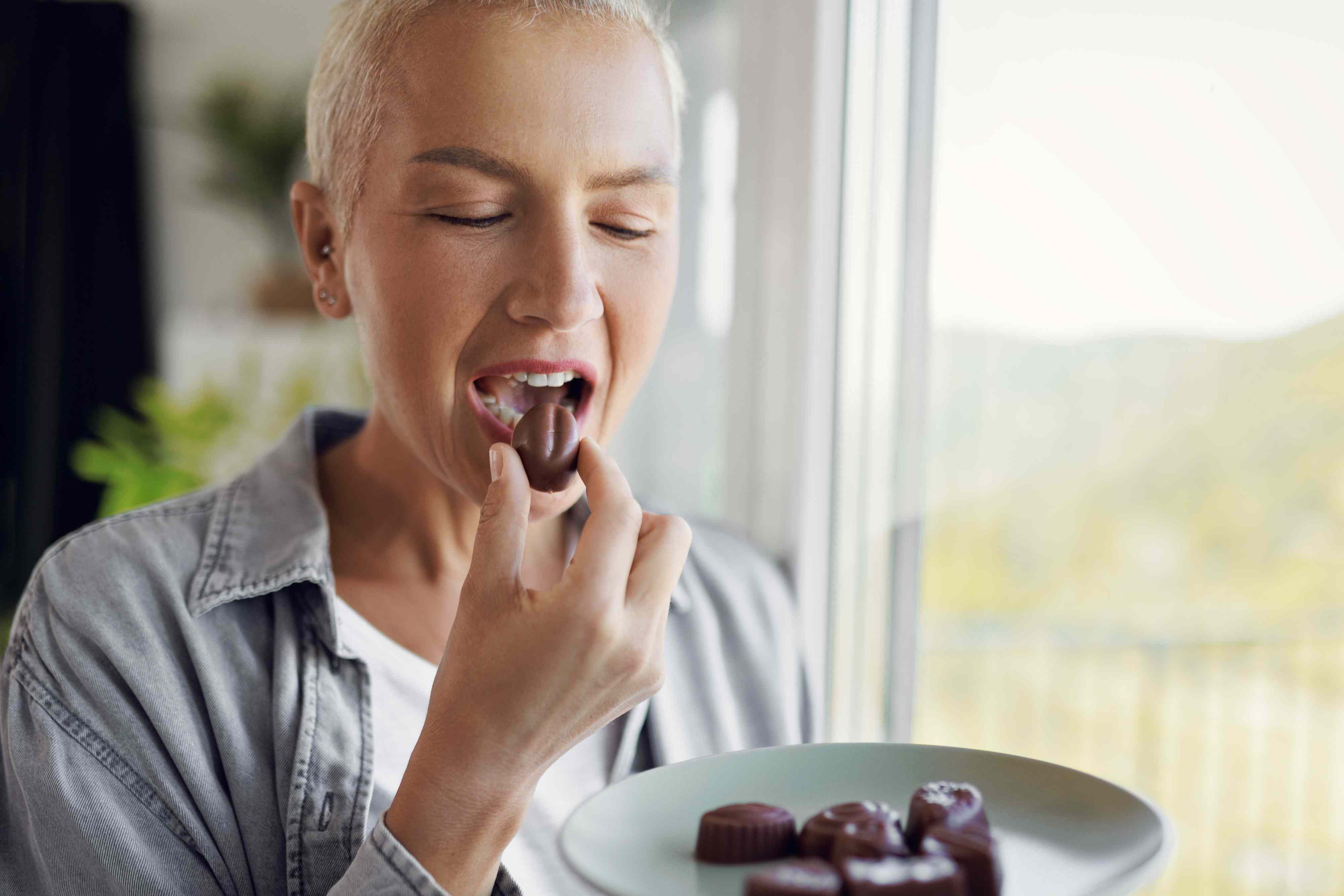 How to chew your food for better digestion, according to doctors