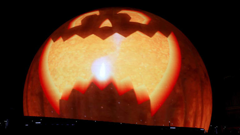 These Las Vegas haunted houses are doing more than scaring guests